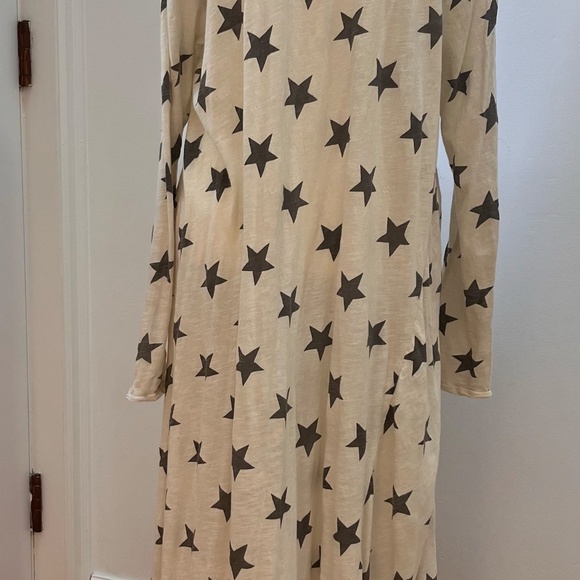 Magnolia Pearl White Distressed Cotton Dress - Picture 5 of 8